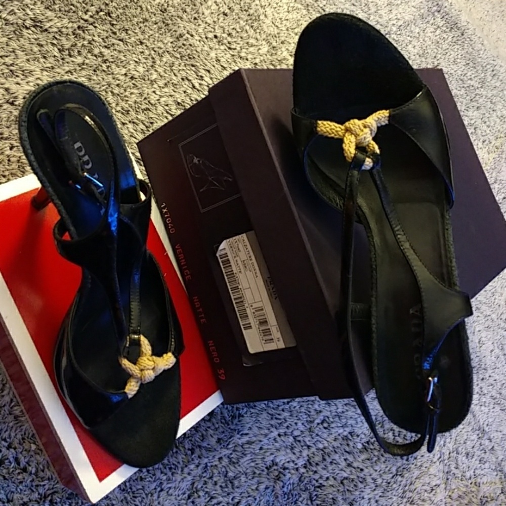 Authentic Prada Calzature Donna heel 4" size 9
